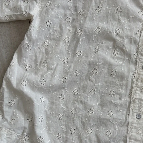 We The Free Mae Washed Eyelet Button Down Shirt size L - Picture 12 of 13
